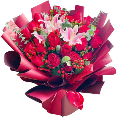 阳江22朵红玫瑰百合，爱的火焰